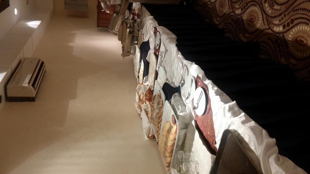 Jeddah Palace Hotel Amman Bagian luar foto