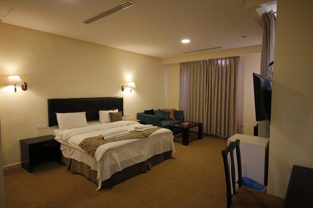 Jeddah Palace Hotel Amman Bagian luar foto