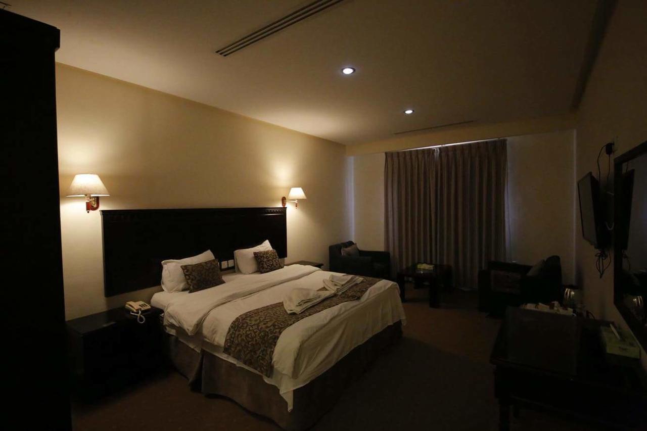 Jeddah Palace Hotel Amman Bagian luar foto