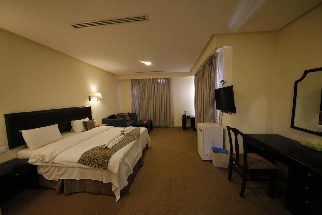Jeddah Palace Hotel Amman Bagian luar foto