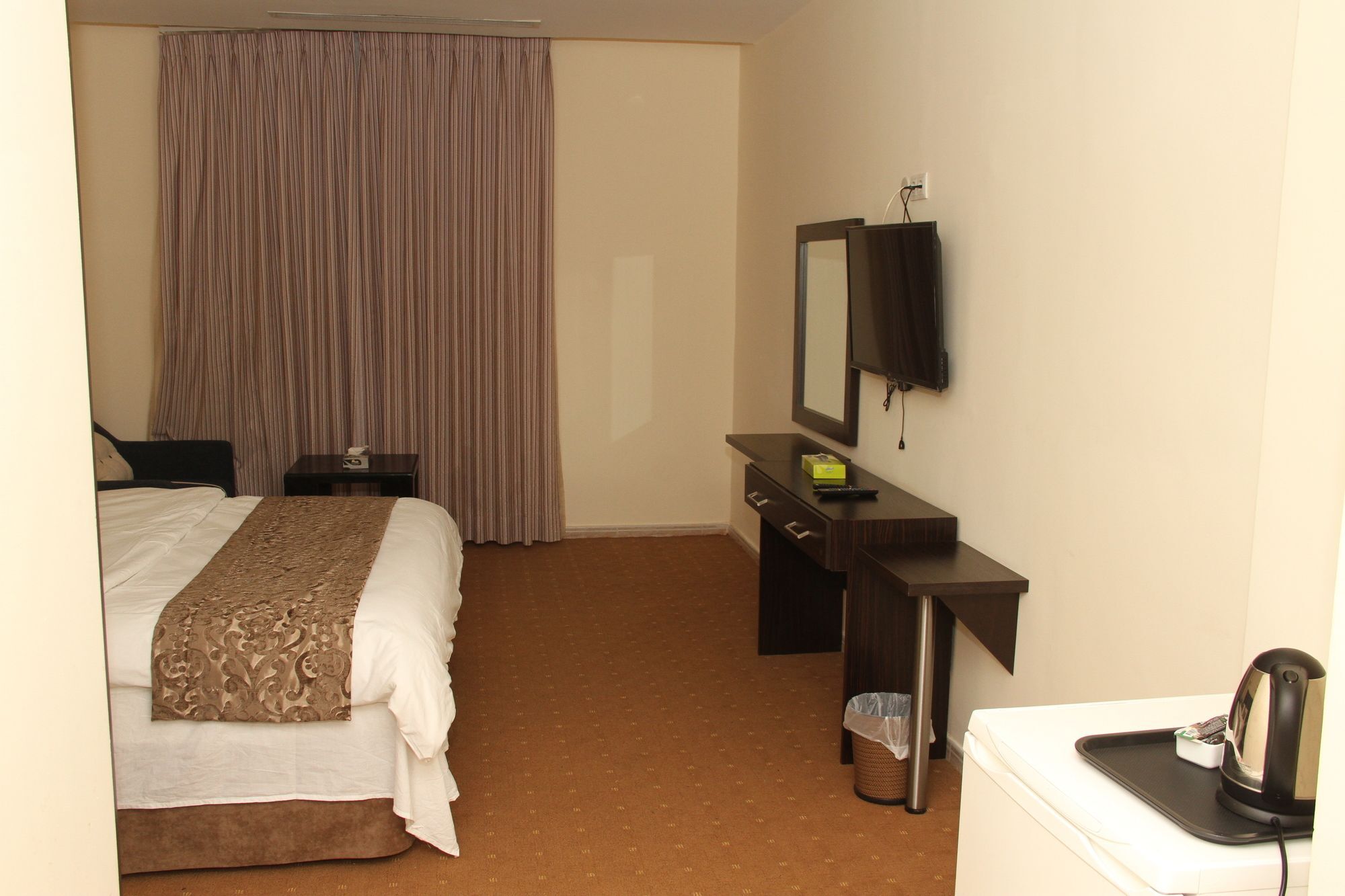 Jeddah Palace Hotel Amman Bagian luar foto